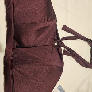 Elegant Burgundy Women's Swim Top